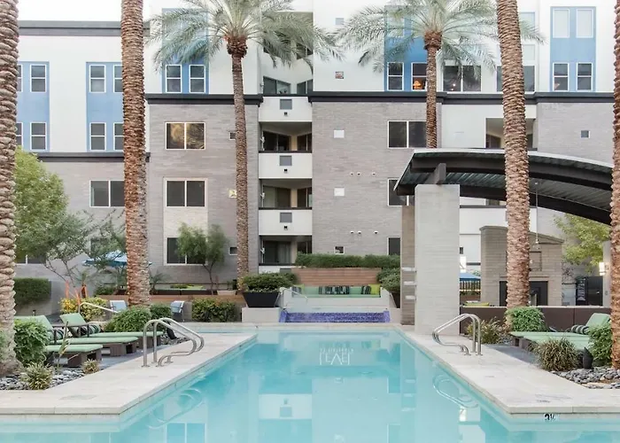Shopping & Dining 1 Mile - 24 Hour Pool With Parking - 4036 * Phoenix